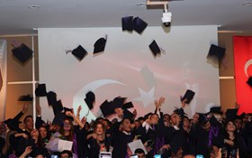 HACETTEPE ASO 1. OSB MESLEK YÜKSEKOKULU’NDA MEZUNİYET SEVİNCİ 
